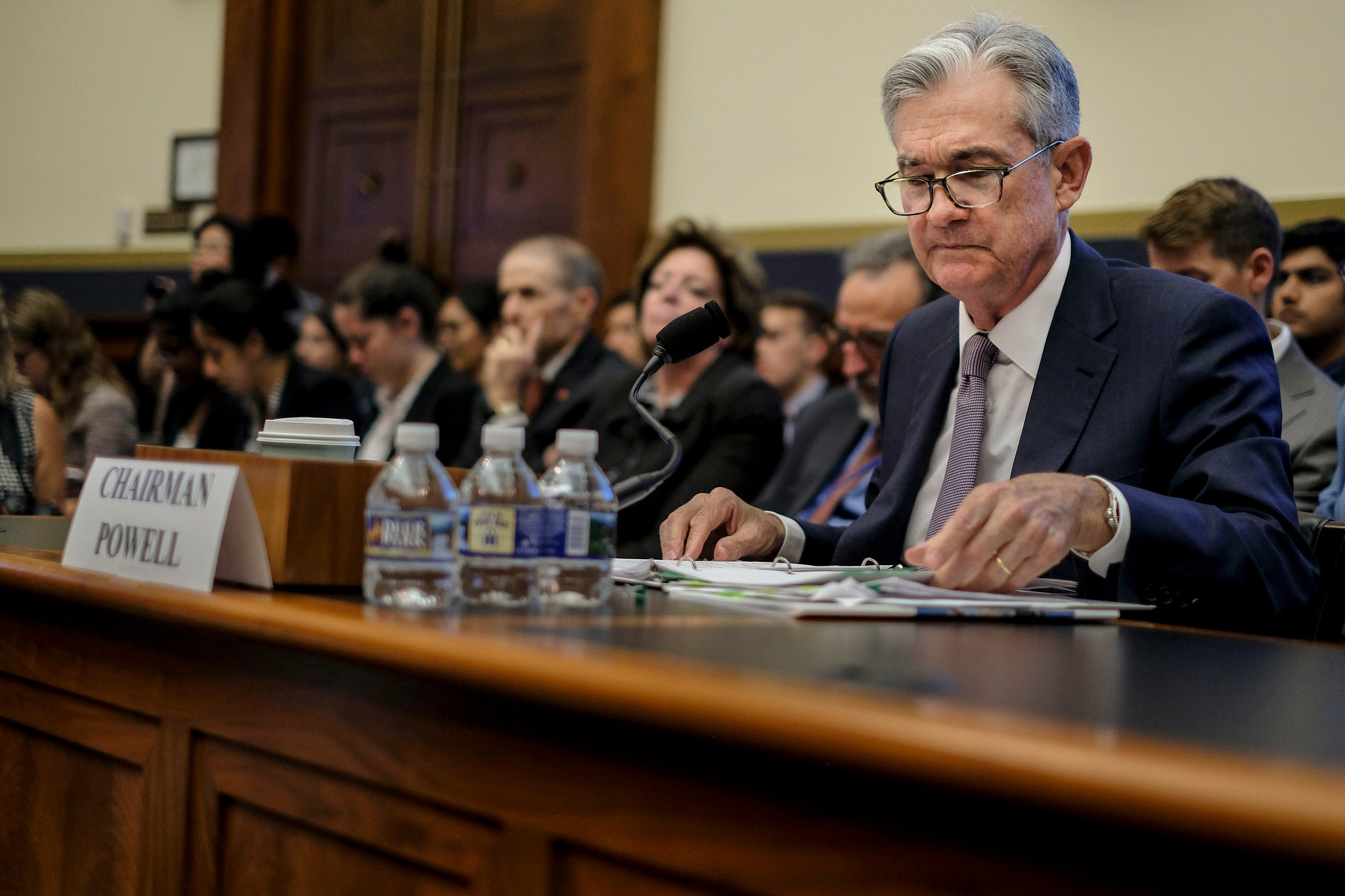 What awaits the market after the FED meeting? Uncertainty and crisis