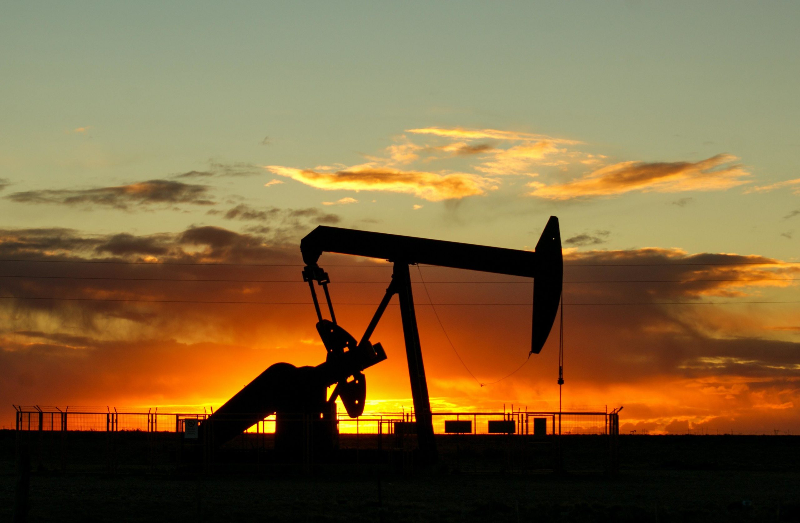 will crude oil prices rise tomorrow