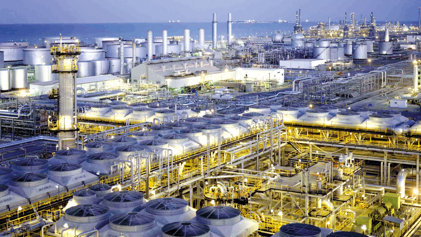 saudi aramco base oil company