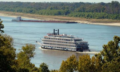 depth of the mississippi river