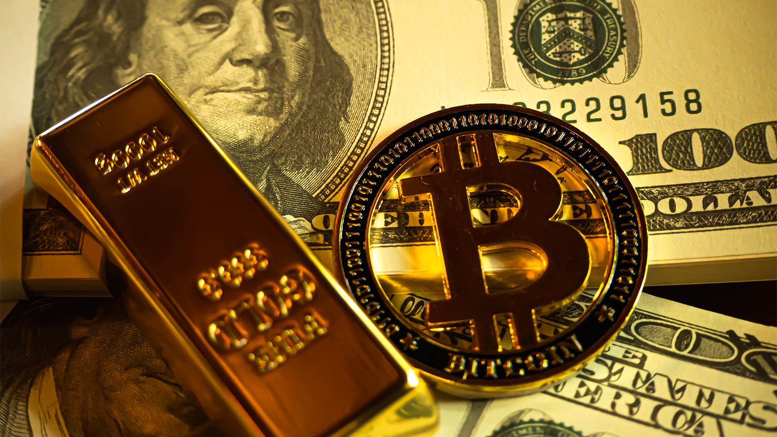 Correlation of bitcoin with gold