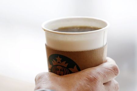 Starbucks shares target cut on weak quarterly
results