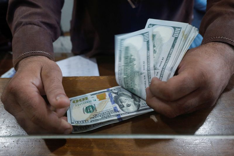 Yen climbs while dollar stabilises after US inflation
ebbs