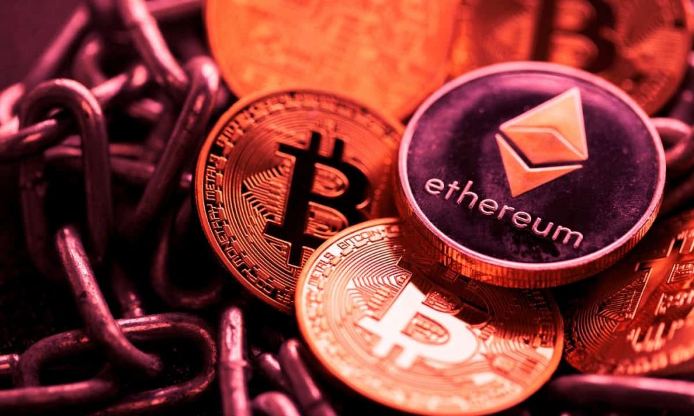 ETH Dips Into Undervaluation Zone, Is Altseason Around the
Corner?